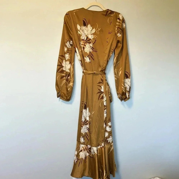 Express x Rocky Barnes gold  floral ruffle wrap dress XS/S - Picture 7 of 7
